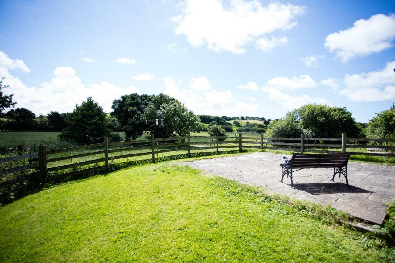 Sharlands Farm Holiday Cottages Bude Exterior photo