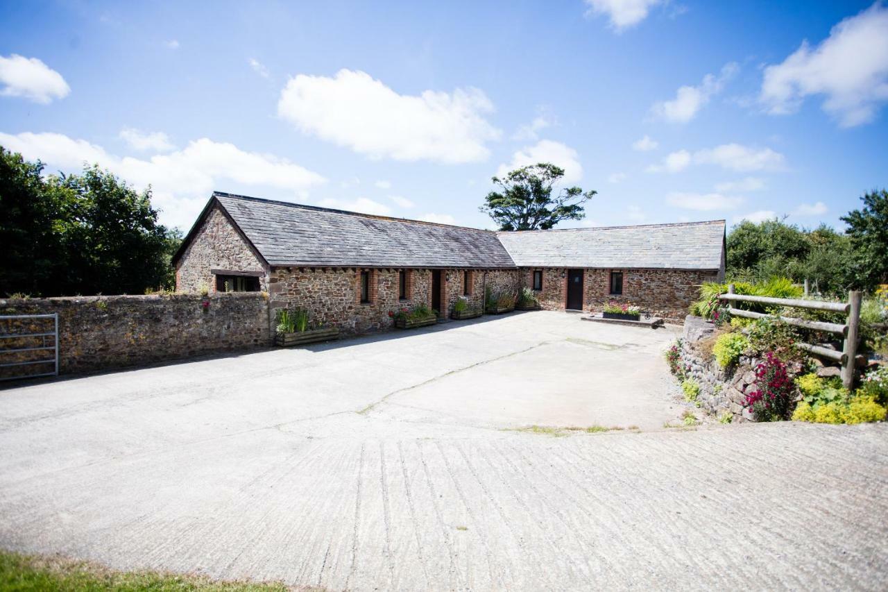 Sharlands Farm Holiday Cottages Bude Exterior photo
